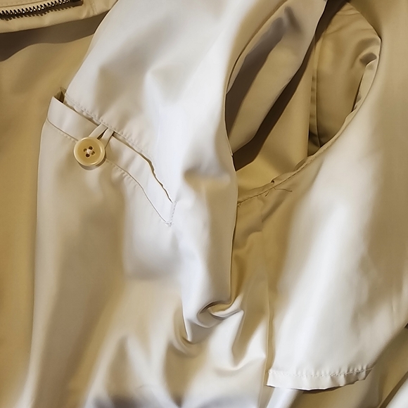 Theory Cream Overcoat EUC - Picture 4 of 7